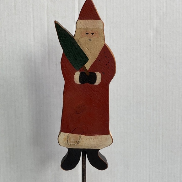 Vintage 1983 wood carved painted Santa Christmas tree on pedestal - Picture 2 of 11
